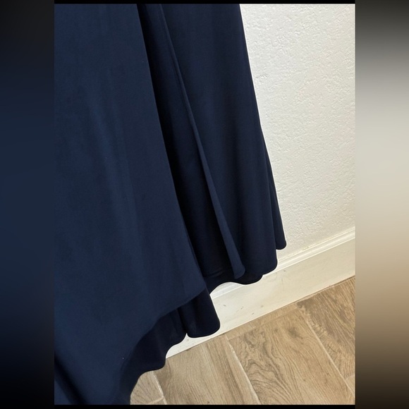 IEENA For Macduggal Front Slit Cap Sleeve Evening Gown Size: 2 - Picture 5 of 7